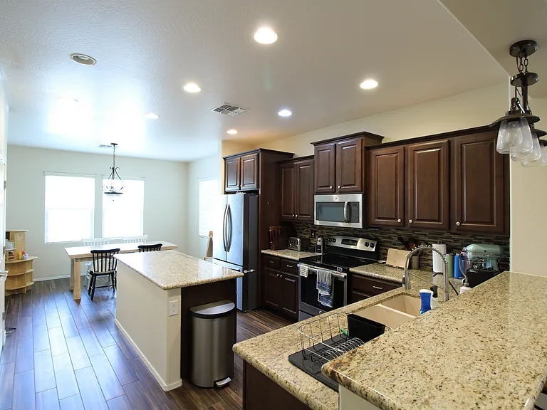 4423 E Angela Dr — Photo 1