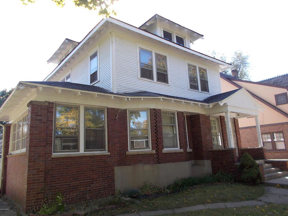 1st image of 1801 Oakland Dr