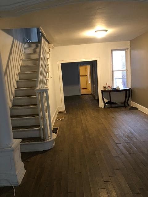 1st image of 930 N Spruce St