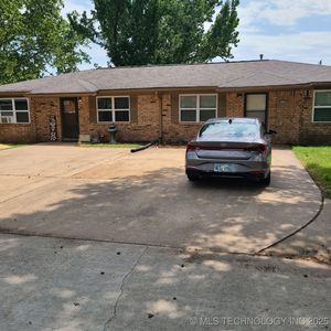 8304 E 119th St N, Bixby, OK, 74008