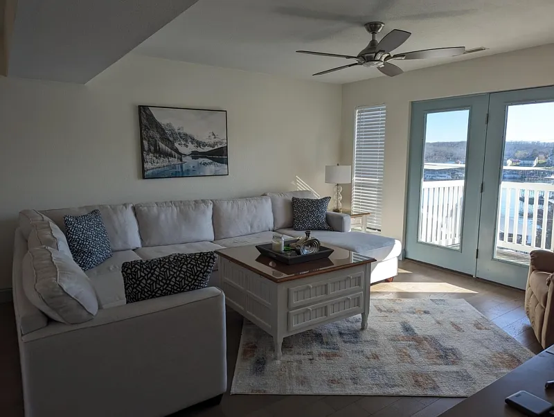 3 bed, 1206 sqft, $1,590 — Photo 3