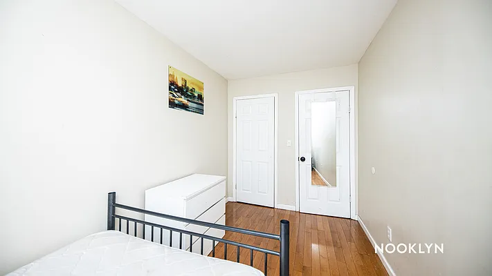 Rented by Nooklyn NYC LLC | media 60