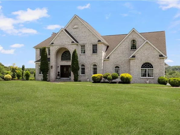 385 Scott Rd, Cumberland, RI 02864