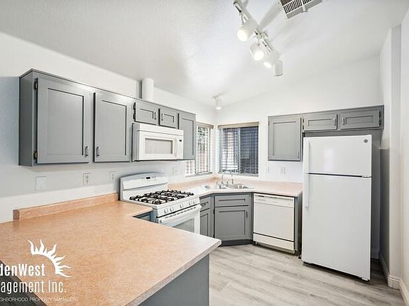 4th image of 4231 Riverstone Ave