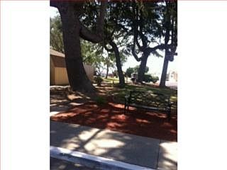 5th image of 275 Burnett Ave Spc 69