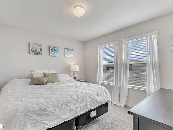 4th image of 5042 Caspian St