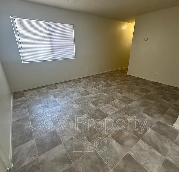 2600 E Mesquite Ave #4 — Photo 3
