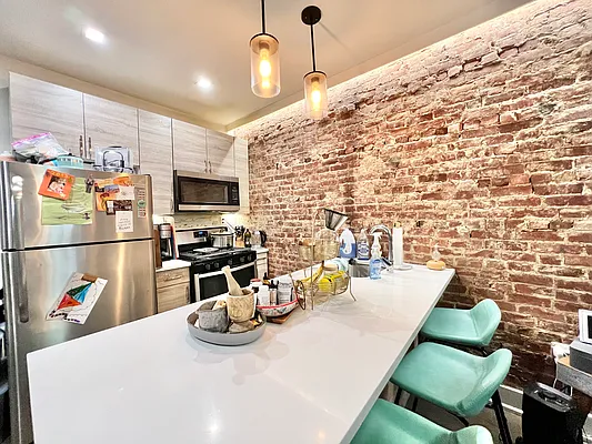 Rented by Keller Williams NYC | media 21