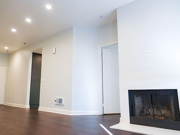 4th image of 3677 1st Ave APT 403