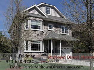 21 4th Ave, Roseland, NJ 07068