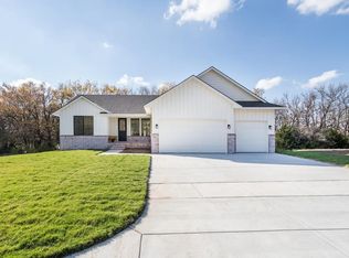 1531 S Meadowhaven St, Andover, KS 67002