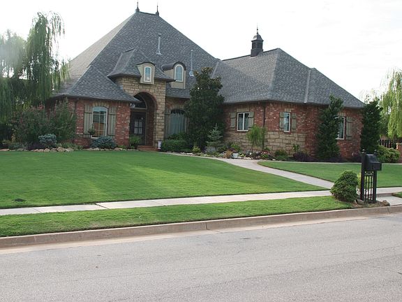 2nd image of 5621 NW 133rd Ter