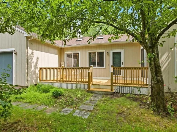 12 Poplar Drive, Raymond, NH 03077