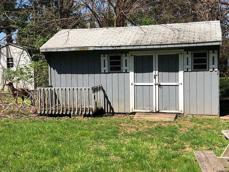 522 Old Mill Rd — Photo 3
