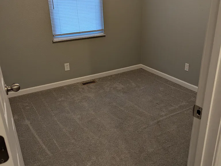 2223 Jackson Dr — Photo 21