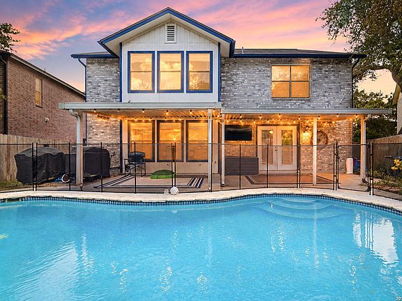 3rd image of 17319 Sapphire Rim