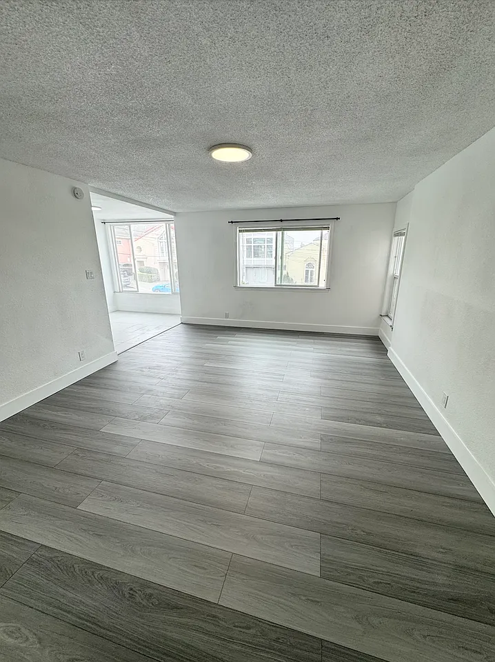 1 bed, 750 sqft, $4,400 — Photo 1