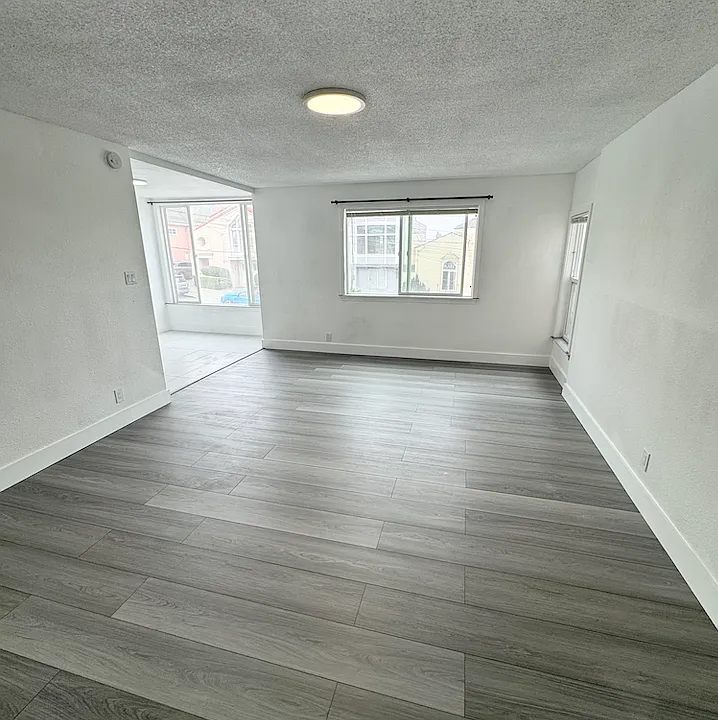 950 Quintara St #5