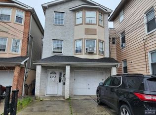 313-315 S 6th St FLOOR 3, Newark, NJ 07103