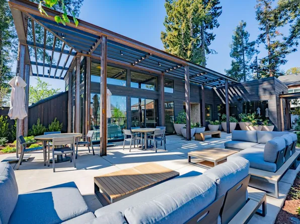 Peartree Apartments