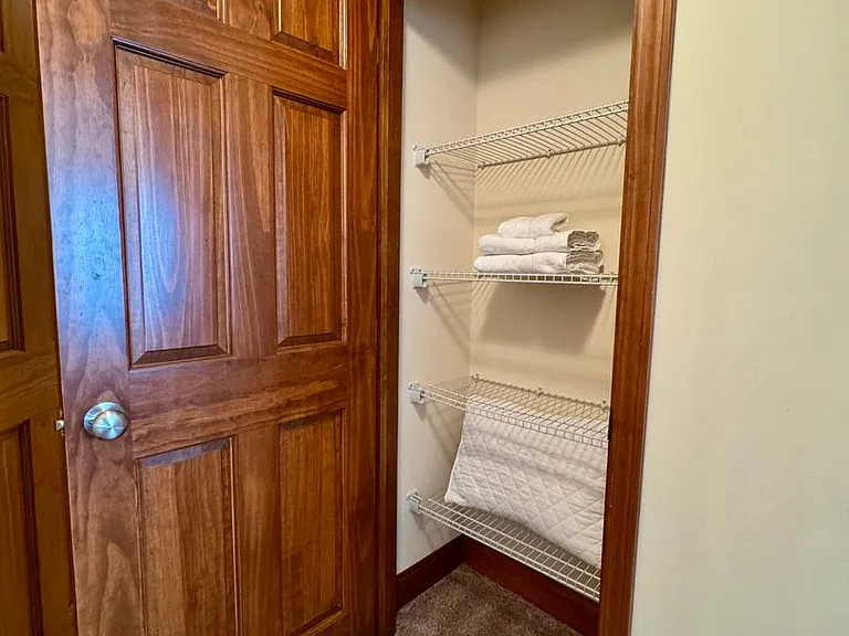 Eagle View Luxury Apartments — Photo 150