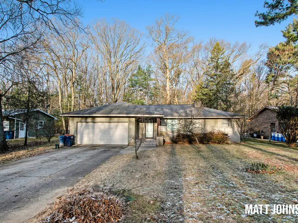 3789 Wickham Dr, Norton Shores, MI 49441