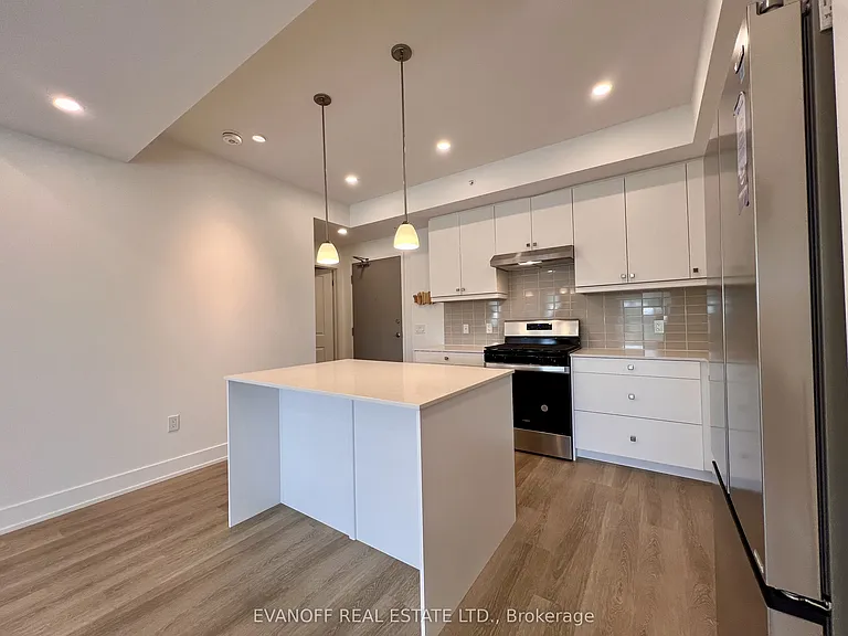 19 B West St N #406 — Photo 34