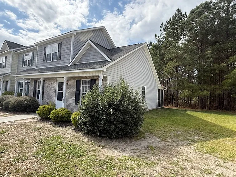 500 Springwood Dr — Photo 2