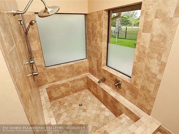 3rd image of 7615 Black Olive Way