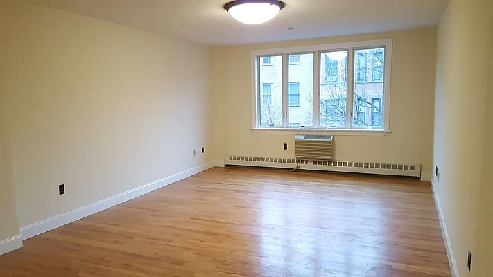 Rented by Urban Realty NYC | media 7