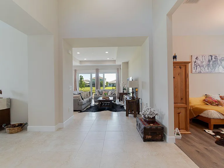 4644 Citron Way — Photo 5