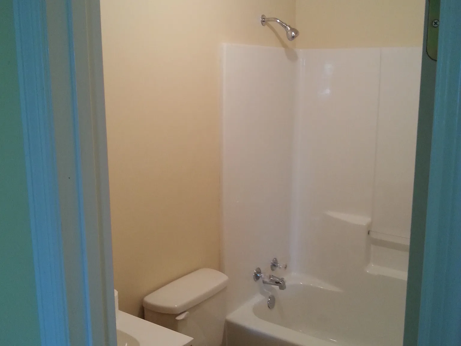 2 bed, 990 sqft, $950 — Photo 3