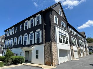410 Mayer Pl, Lancaster, PA 17601