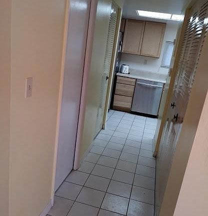 Hallway to kitchen