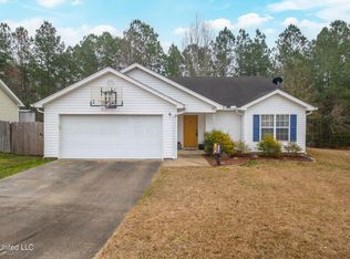 12049 Five Oaks Cir, Gulfport, MS 39503