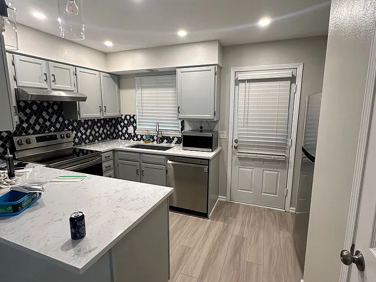 9038 W Dartmouth Pl — Photo 6