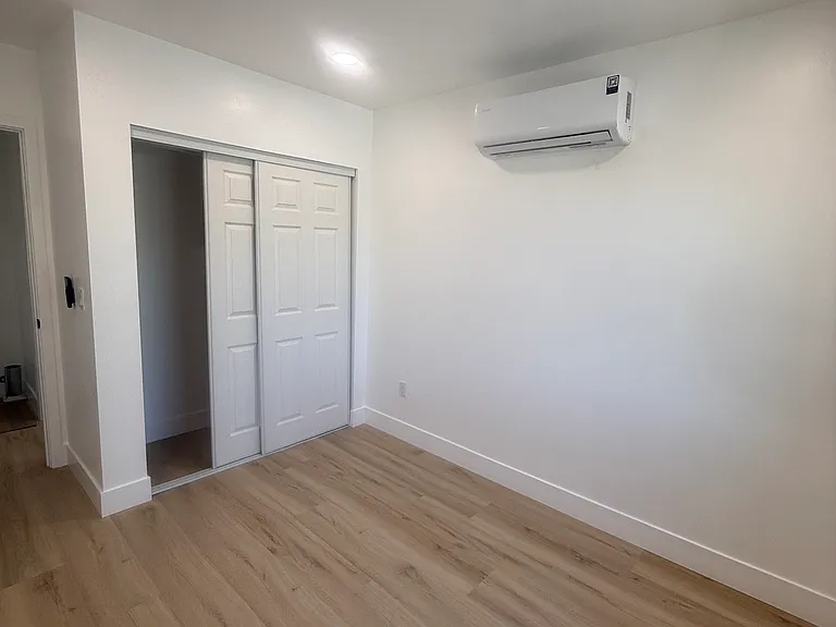 1317 N Chester Ave #3 — Photo 4