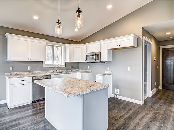 5th image of 798 Kayson Place