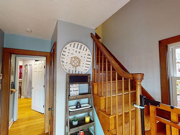4th image of 309 Lincoln St