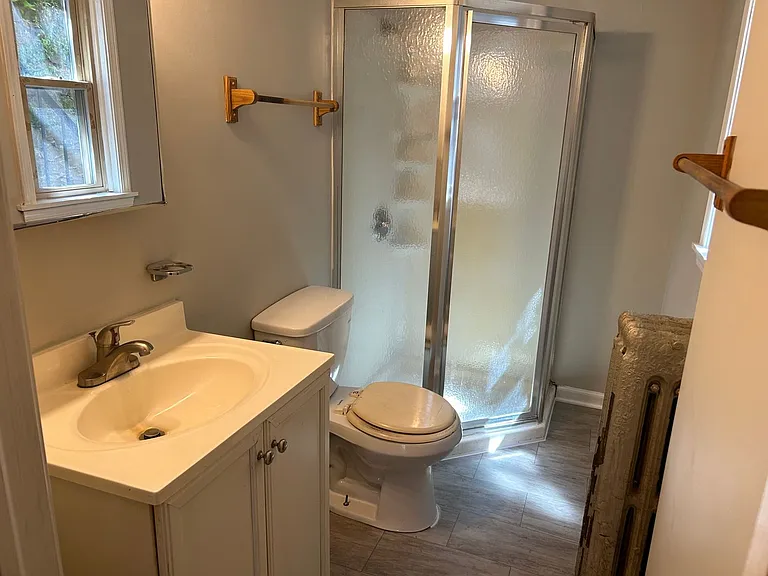 416 Manor St #418 — Photo 8