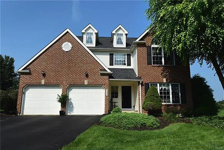 3254 Watermill Dr photo 1
