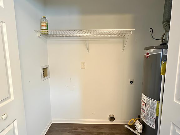 5th image of 5103 Cynthia Dr
