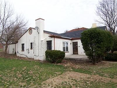 2nd image of 1555 Cornell Dr