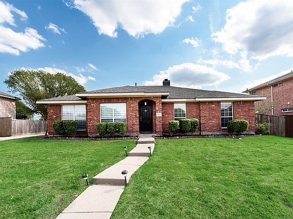 3rd image of 506 Pecos Path Dr