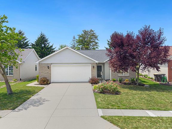 2nd image of 7225 Lismore Ln