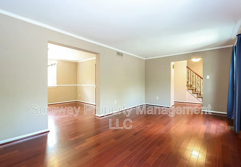44 Red Oak Dr — Photo 4