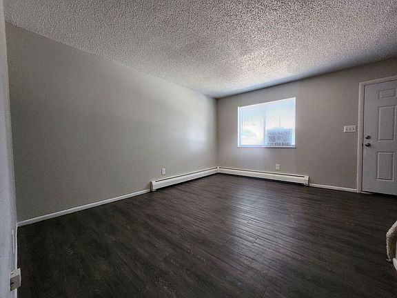 5th image of 49 Chestnut Dr APT A