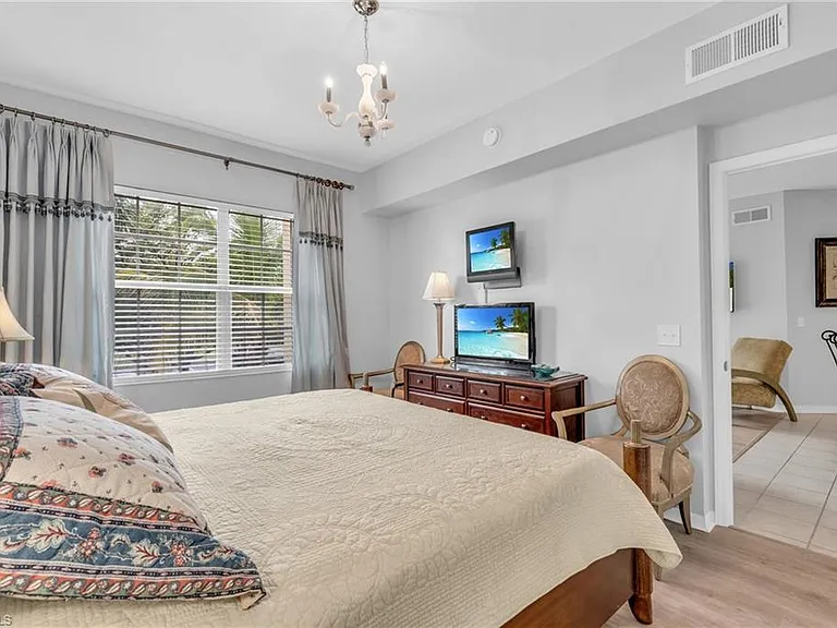 15645 Ocean Walk Cir #213 — Photo 7