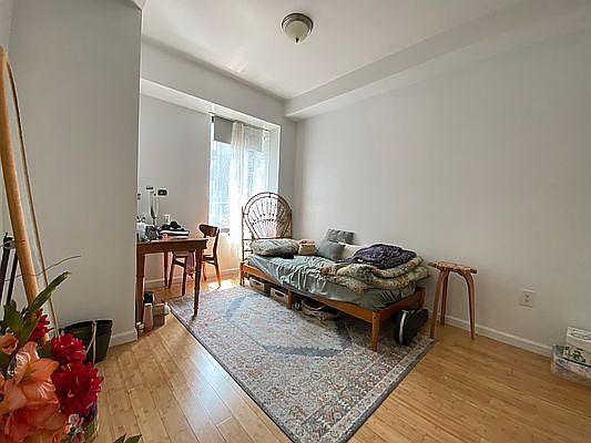 4th image of 509 Myrtle Ave #3C