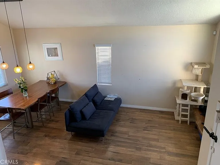 28561 Foxboro Ln — Photo 4